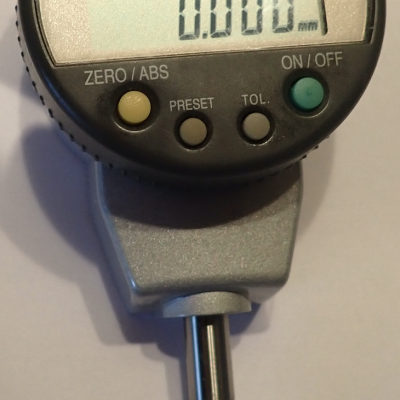 Mitutoyo Absolute Digital Metric Indicator 25,4 mm, 0,003mm, dos plat